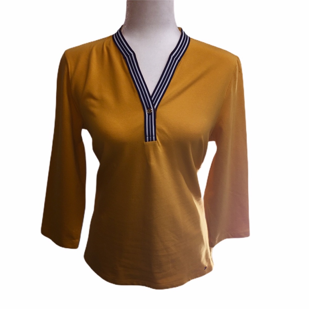 🐞Tommy Hilfiger 3/4 Sleeve Top Size Medium EUC